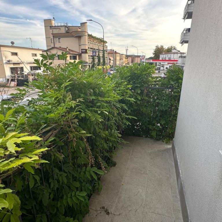 Summer Home Peschiera Zona -Pederzoli-Stazione - Appartamento con 2 Camere da Letto - 35