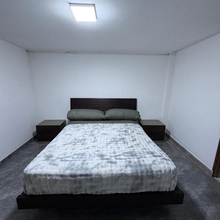 Hotel Titan Plaza 80 - Habitación Doble con baño privado - 1