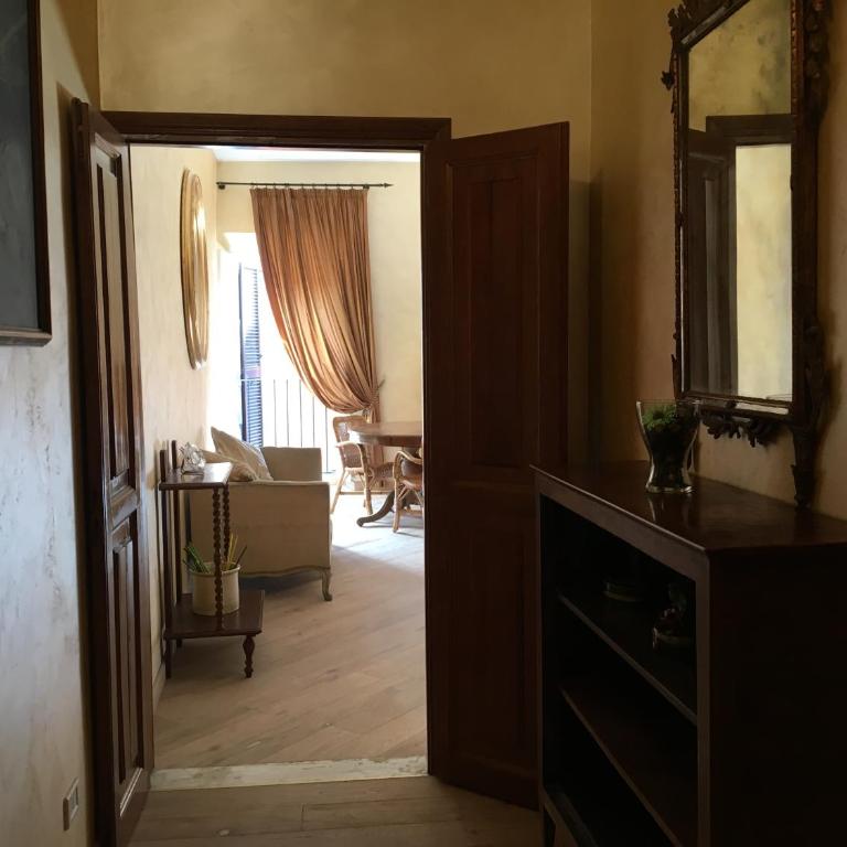 Pantheon Old Suite - Appartamento con 1 Camera da Letto - 14