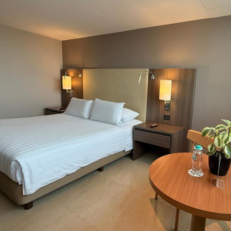 Estelar Villavicencio Hotel & Centro De Convenciones - Double Room - 2