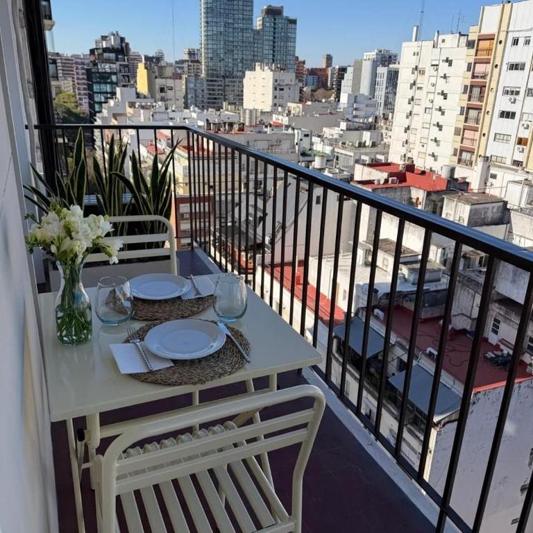 Diseño, luz y confort en Belgrano | Organic Modern - Two-Bedroom Apartment - 24