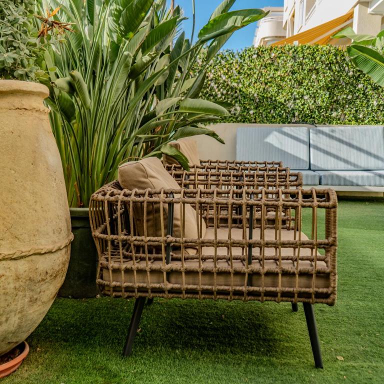Apartamentos LOLA y MANUELA en primera línea playa Carihuela con excelente Terraza-jardin de 80 m2 frente al Mar con aparcamiento privado Ideal para descansar oyendo las olas del Mar - Appartement 2 Chambres - 39