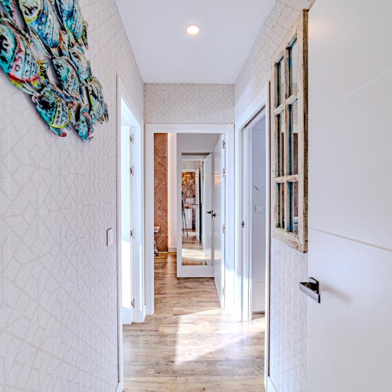Apartamentos LOLA y MANUELA en primera línea playa Carihuela con excelente Terraza-jardin de 80 m2 frente al Mar con aparcamiento privado Ideal para descansar oyendo las olas del Mar - Appartement 2 Chambres - 44
