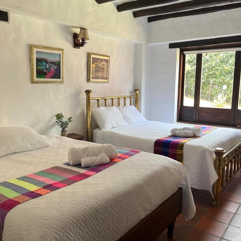 La Posada De Los Arcángeles - Classic Quadruple Room - 4
