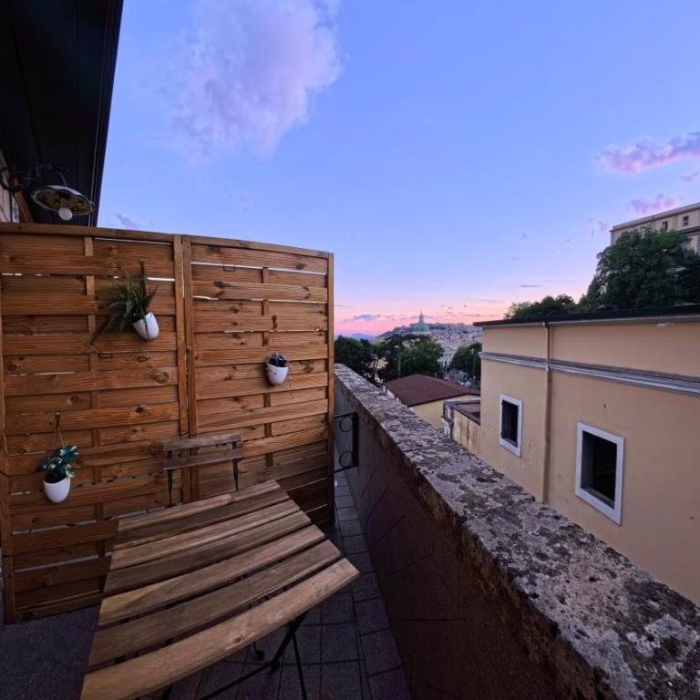 The View - Guest House Capodimonte - Deluxe Doppelzimmer mit Balkon - 9
