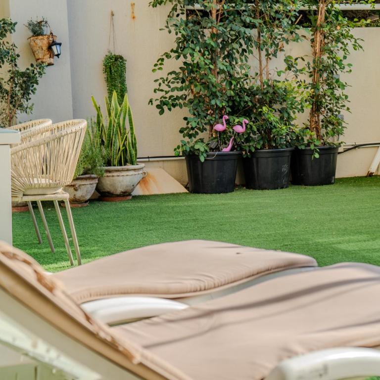 Apartamentos LOLA y MANUELA en primera línea playa Carihuela con excelente Terraza-jardin de 80 m2 frente al Mar con aparcamiento privado Ideal para descansar oyendo las olas del Mar - Appartement 2 Chambres - 58