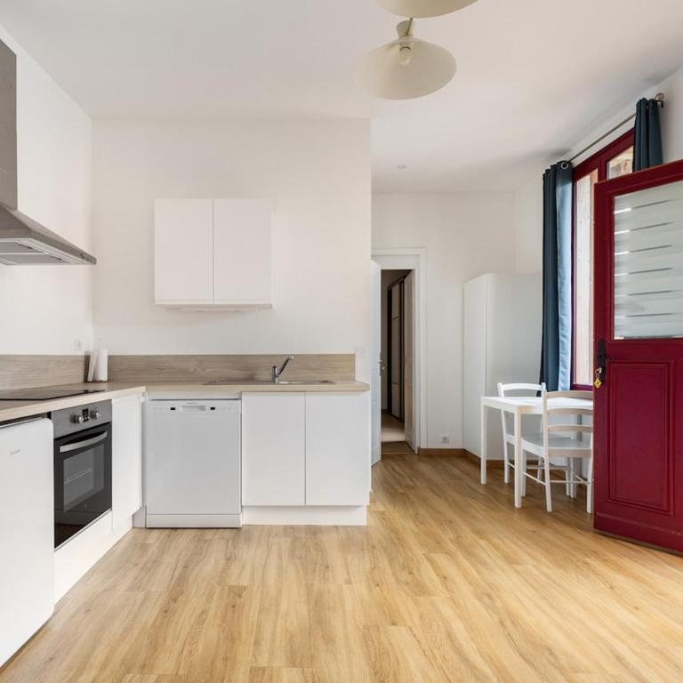 Charmant appartement - Appartement 1 Chambre - 12