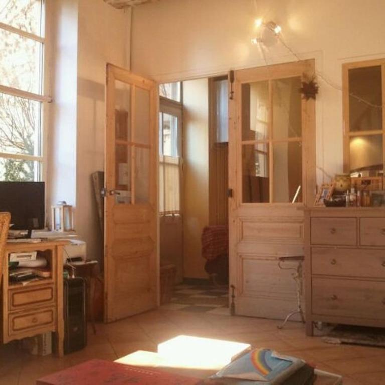 Grand appartement t3 sur cour, centre historique - Apartamento de 2 dormitorios con vistas al jardín - 8