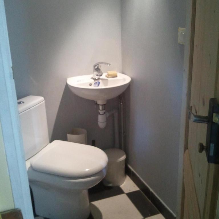 Grand appartement t3 sur cour, centre historique - Apartamento de 2 dormitorios con vistas al jardín - 28