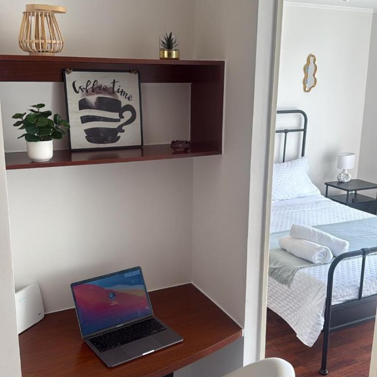 View of Entel Tower, for 3 people - Moneda subway station - Apartamento de 2 dormitorios - 17