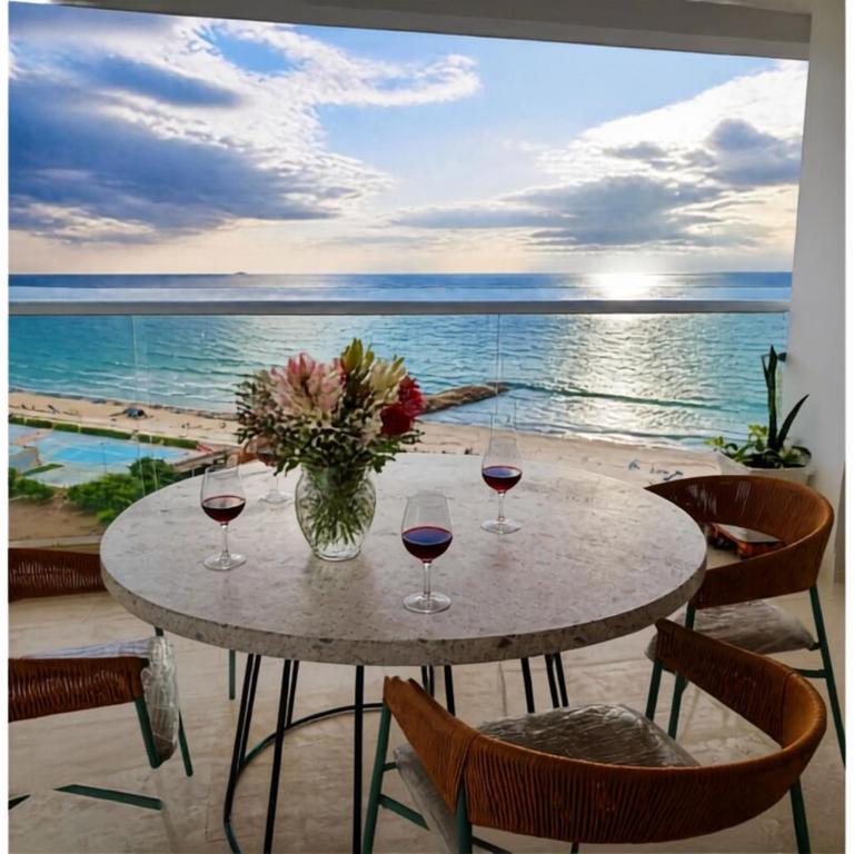 Apartamento Despierta Frente al Mar, con jacuzzi, piscinas y baño turco, cerca al aeropuerto - Two-Bedroom Apartment - 5