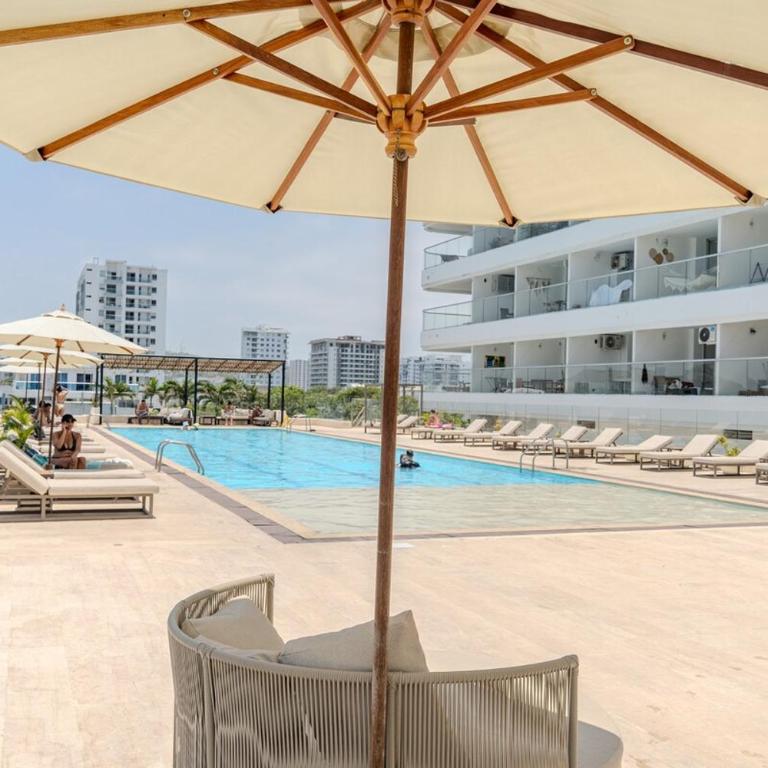 Apartamento Despierta Frente al Mar, con jacuzzi, piscinas y baño turco, cerca al aeropuerto - Two-Bedroom Apartment - 29