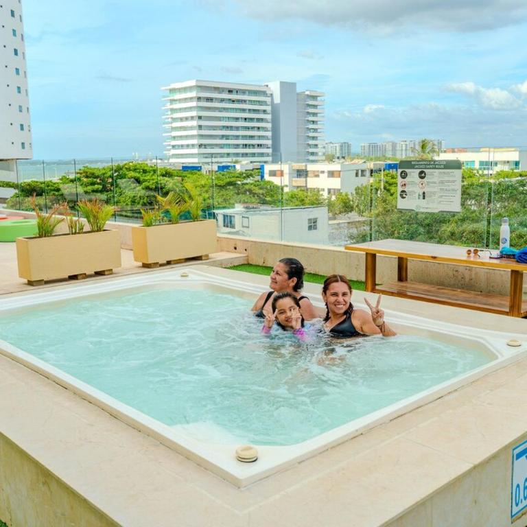 Apartamento Despierta Frente al Mar, con jacuzzi, piscinas y baño turco, cerca al aeropuerto - Two-Bedroom Apartment - 34
