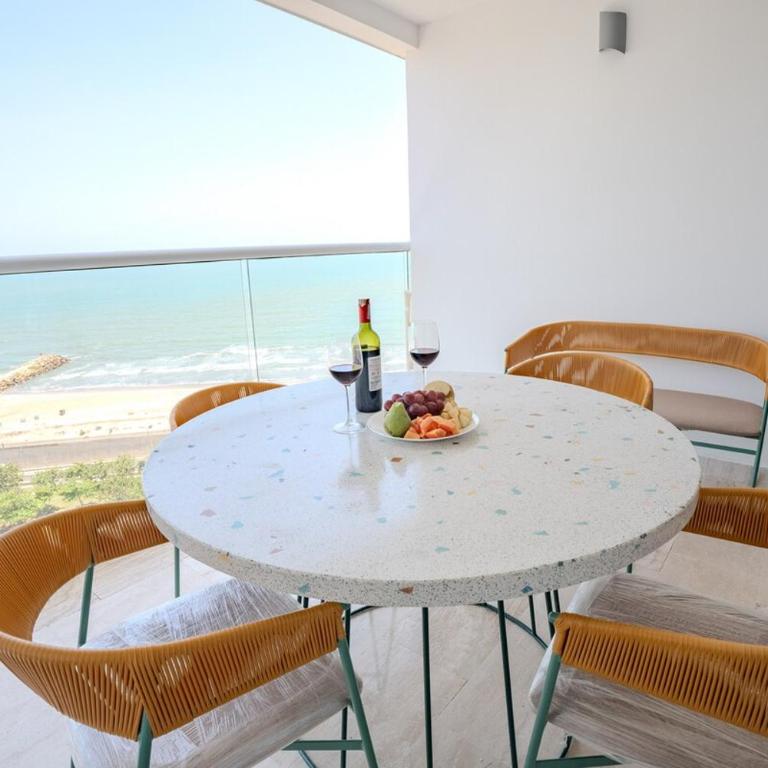 Apartamento Despierta Frente al Mar, con jacuzzi, piscinas y baño turco, cerca al aeropuerto - Two-Bedroom Apartment - 41