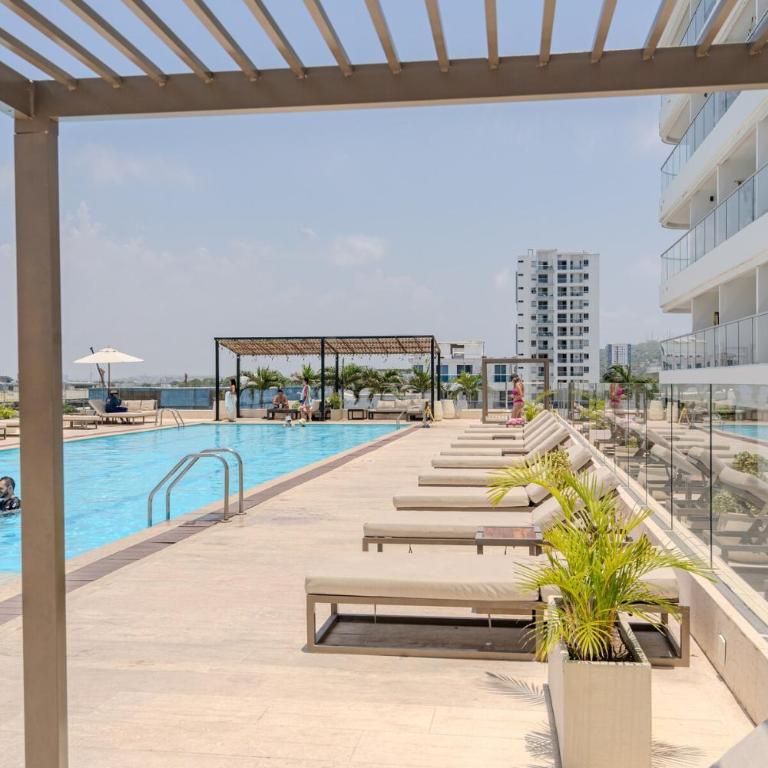 Apartamento Despierta Frente al Mar, con jacuzzi, piscinas y baño turco, cerca al aeropuerto - Two-Bedroom Apartment - 42