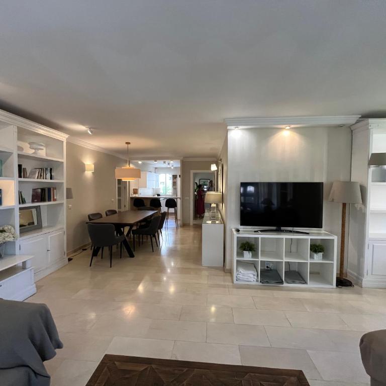 Playamar by the beach - Pool - Parking - Apartamento de 2 dormitorios - 23