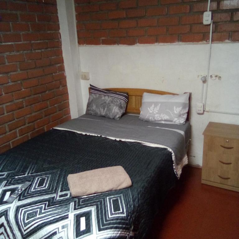 Hostal Inti - Habitación Doble con baño privado - 4