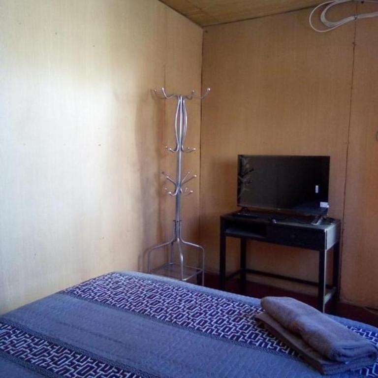 Hostal Inti - Habitación Doble con baño privado externo - 3