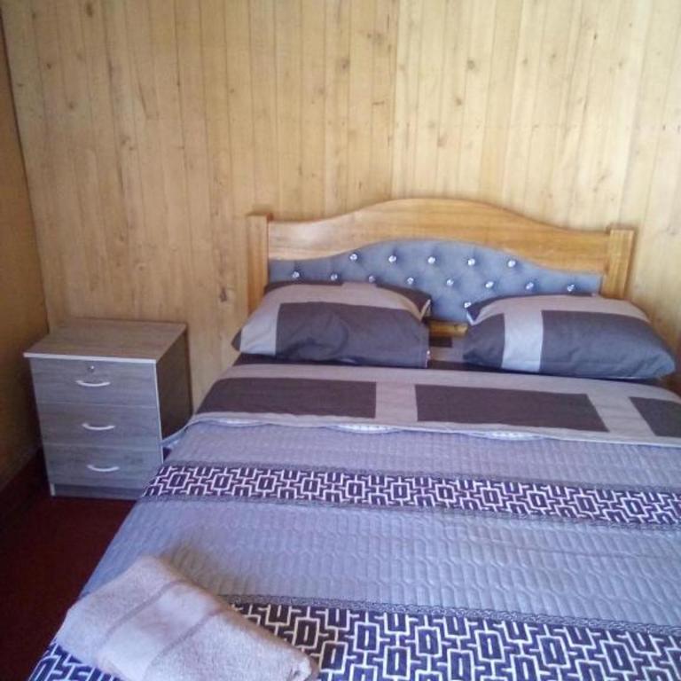 Hostal Inti - Habitación Doble con baño privado externo - 4
