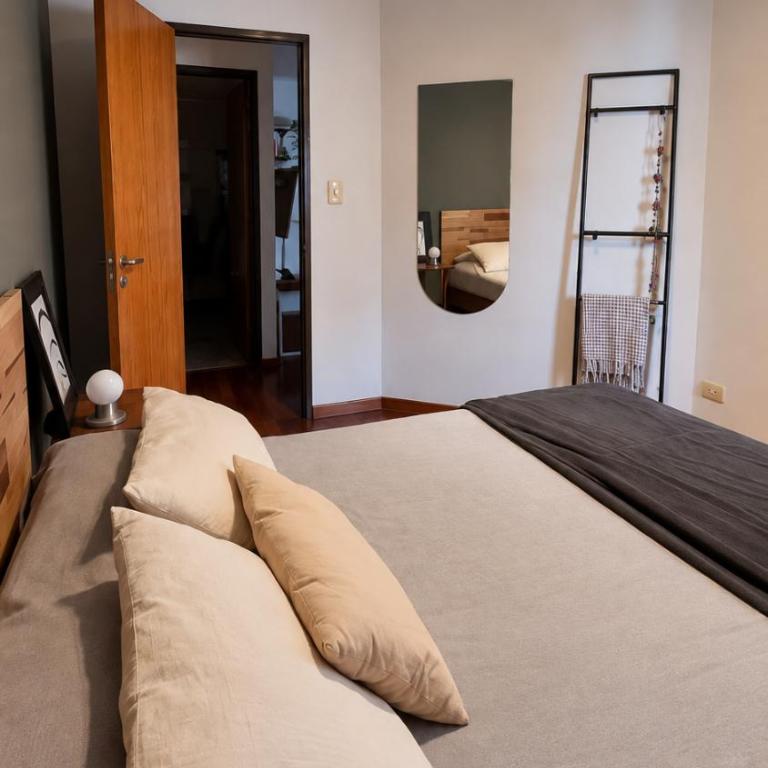 Depto luminoso con balcón en Nueva Córdoba - One-Bedroom Apartment - 10