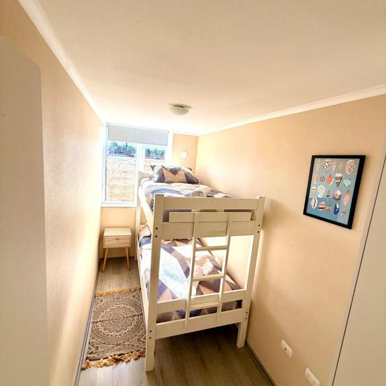 Spacious 3 bedroom apartment with pool and parking space - Three-Bedroom Apartment - 16