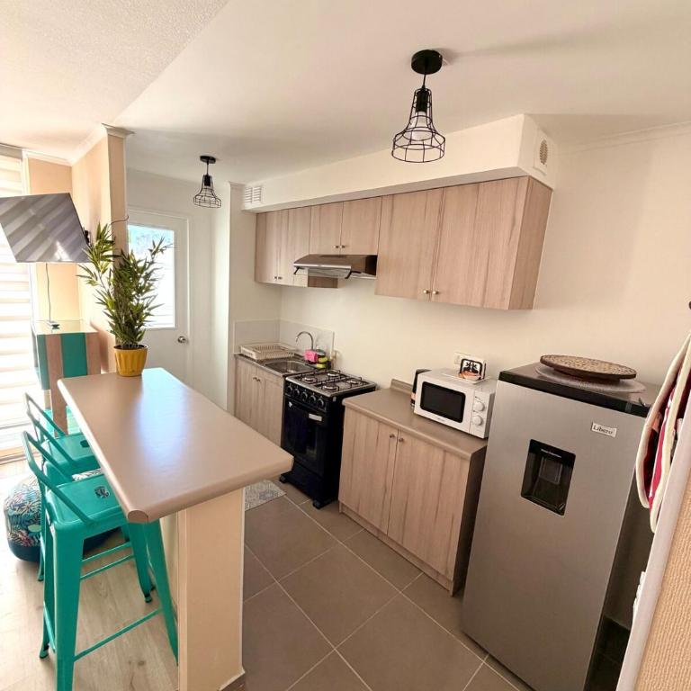 Spacious 3 bedroom apartment with pool and parking space - Three-Bedroom Apartment - 17