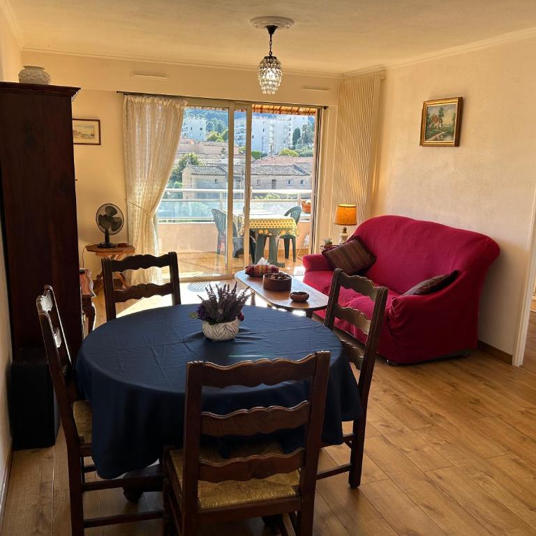 Sunny Balcony Apartment in Vallauris Near Cannes & Antibes - Appartement 1 Chambre - 5