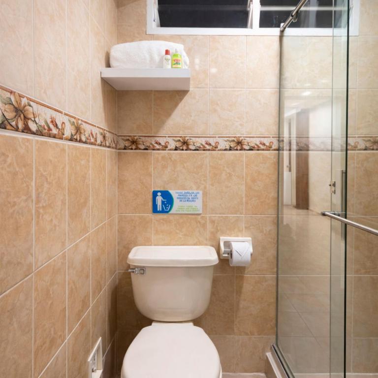Hospedaje Camino Real - Habitación Doble Económica - 14