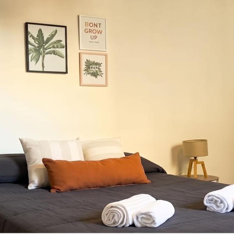 Duplex xBB6 en Peatonal centro de Mendoza cerca de Plaza Independencia Cochera incluida - One-Bedroom Apartment - 1
