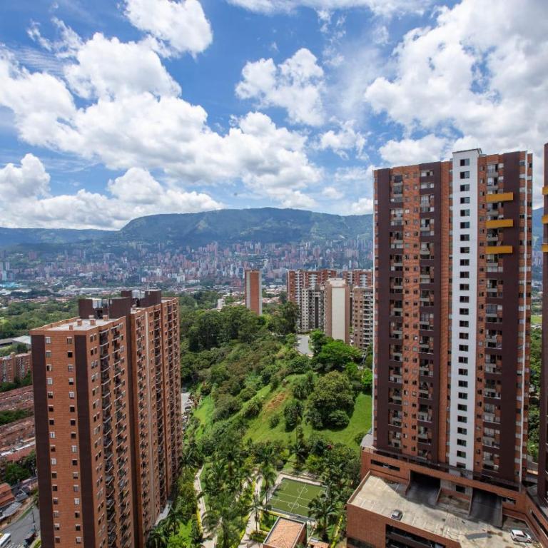 Medellín view loft vista City Pool gym - Apartamento de 3 dormitorios - 1