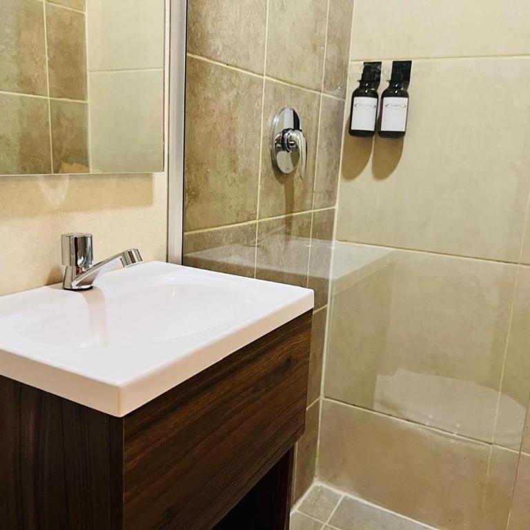 Casa Presentacion Adaz Hotel - Standard Single Room - 3