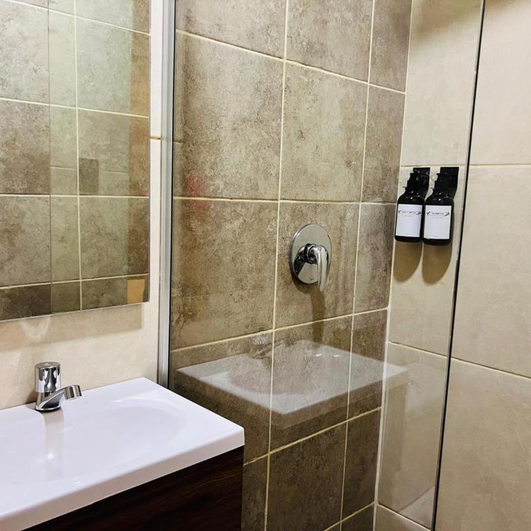 Casa Presentacion Adaz Hotel - Standard Single Room - 4