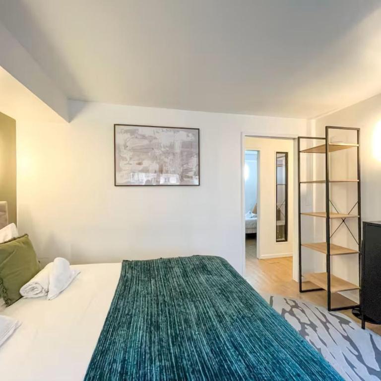 Opera apartment in the heart of Paris - Three-Bedroom Apartment - 16