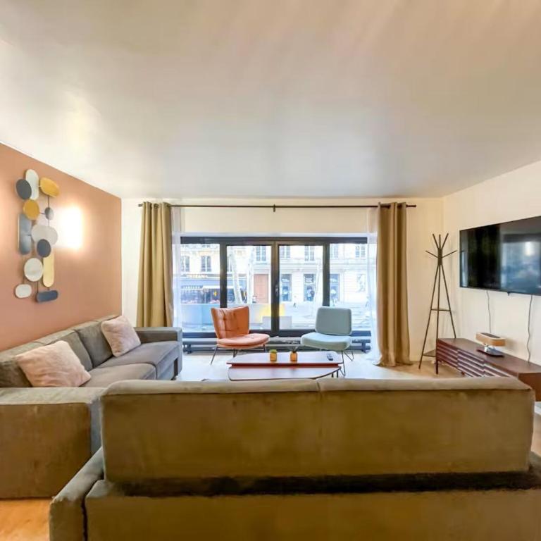 Opera apartment in the heart of Paris - Three-Bedroom Apartment - 9