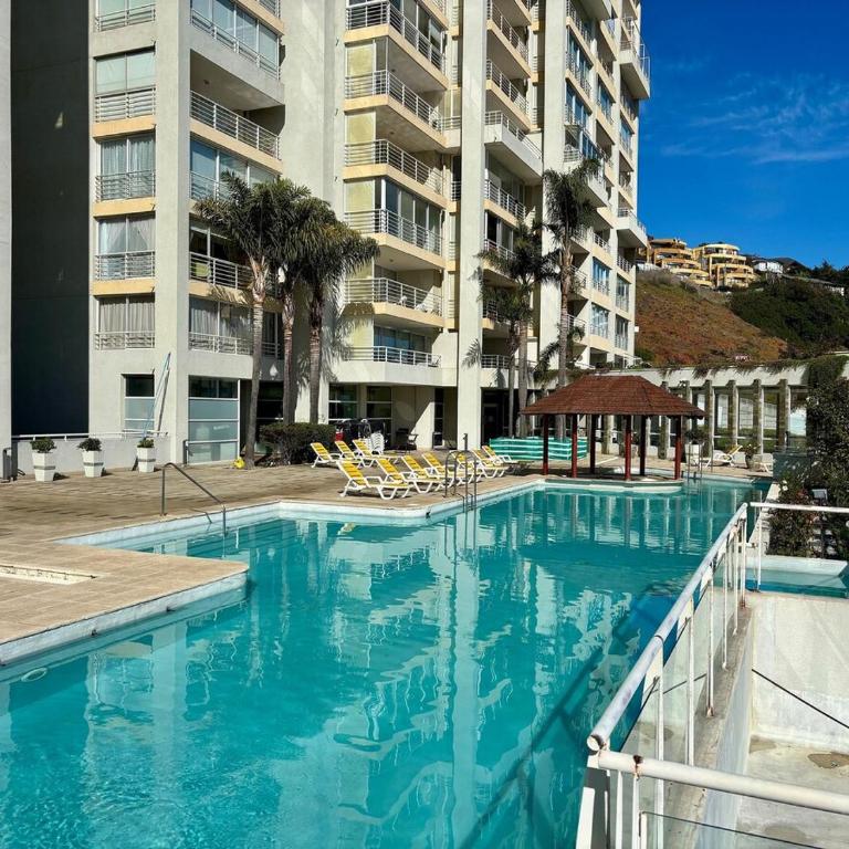 Stunning Ocean View with heated pool - Apartamento - 32