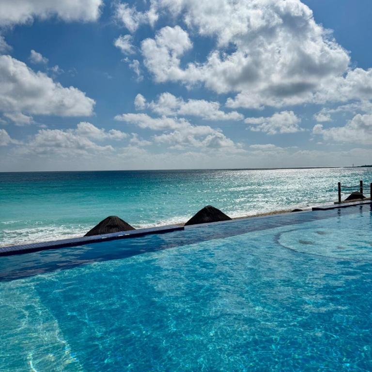 Beautiful Caribbean Ocean View - One-Bedroom Apartment - 15