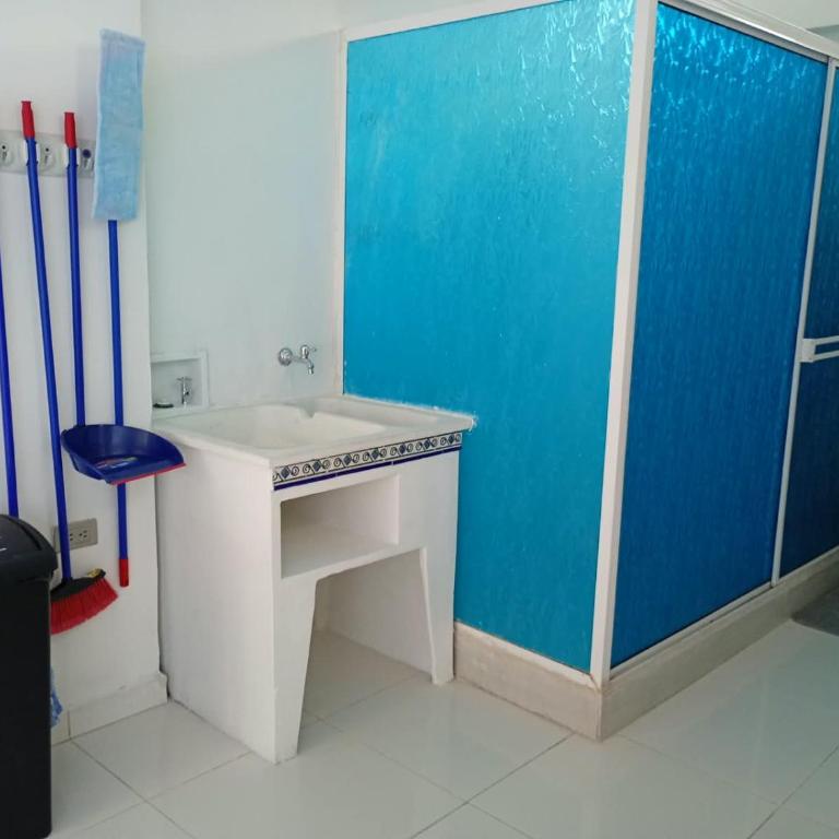 Apartasuite Moderno con Aire Acondicionado, WiFi 900MB y Acceso Autónomo - One-Bedroom Apartment - 13