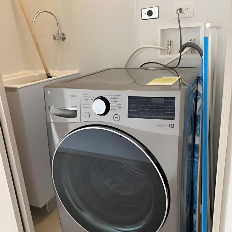 Edificio Area 93+ - Apartamento con balcón - 35