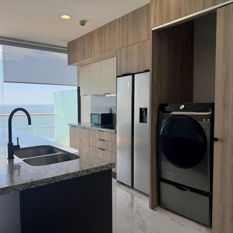 Lujo frente al mar, Alberca, Vista al oceano - Apartment - 16