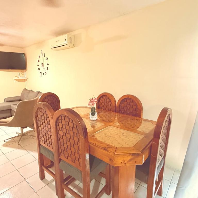 House for Family and Business Travel - Apartamento de 3 dormitorios - 11