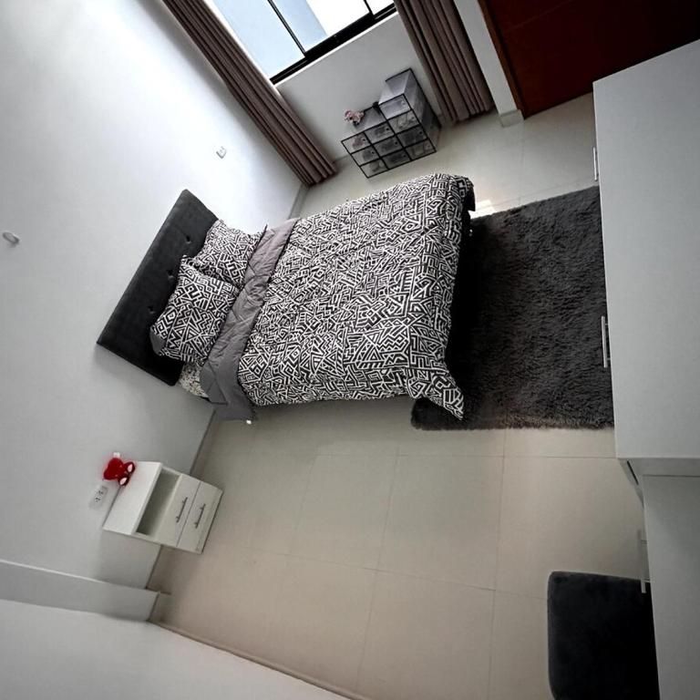 Casa con piscina temperada y Aire Acondicionado en zona exclusiva - Four-Bedroom House - 33
