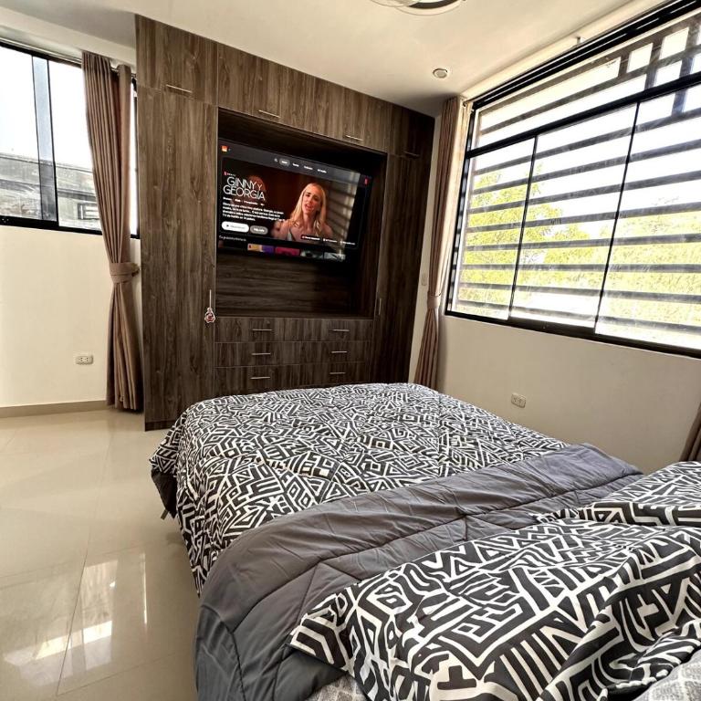 Casa con piscina temperada y Aire Acondicionado en zona exclusiva - Four-Bedroom House - 43