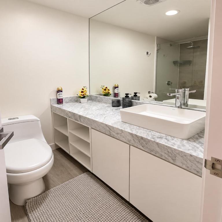 Miraflores luxury departments with a Beautiful View - Three-Bedroom Apartment - High Floor - 12