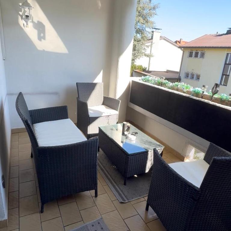 Big Apartment With Balcony - Apartment mit Balkon - 31