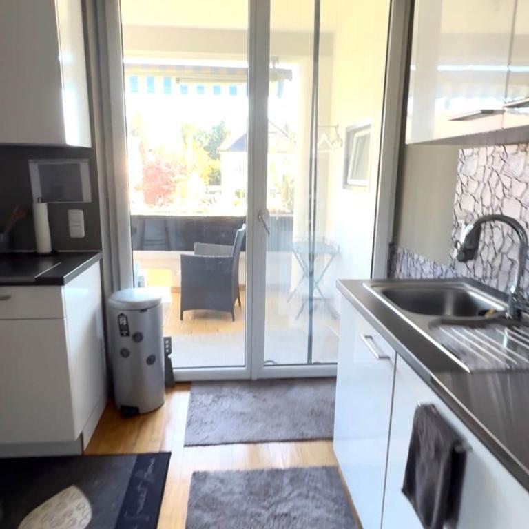 Big Apartment With Balcony - Apartment mit Balkon - 13