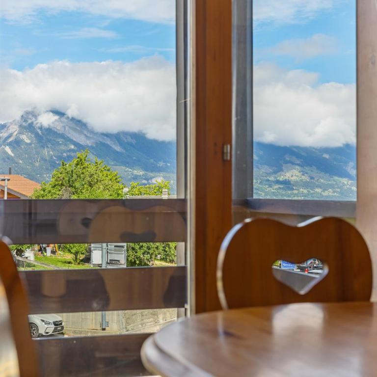 Grand-Place 09 - 5 pers - nid douillet & piscine - Apartment with Mountain View - 12