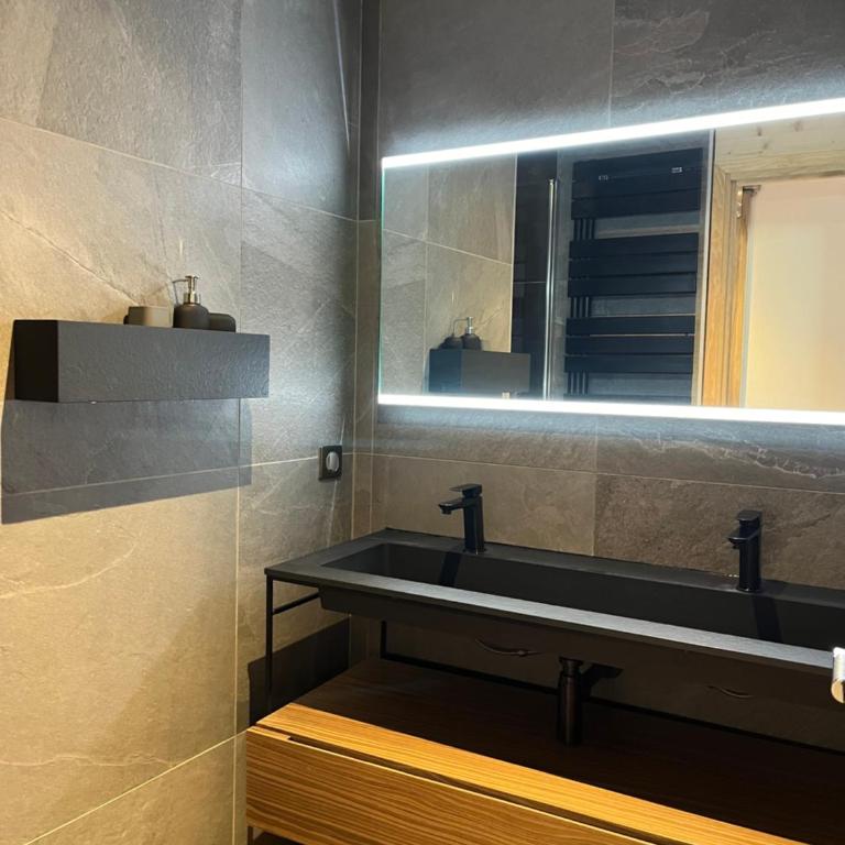 Le Flocon luxury apartment with Jacuzzi - Appartement 3 Chambres - 31