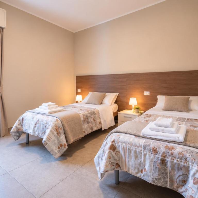 Porta Galileo l Comfort Rooms & Parking - Camera Doppia con Letti Singoli con Bagno Privato - 5