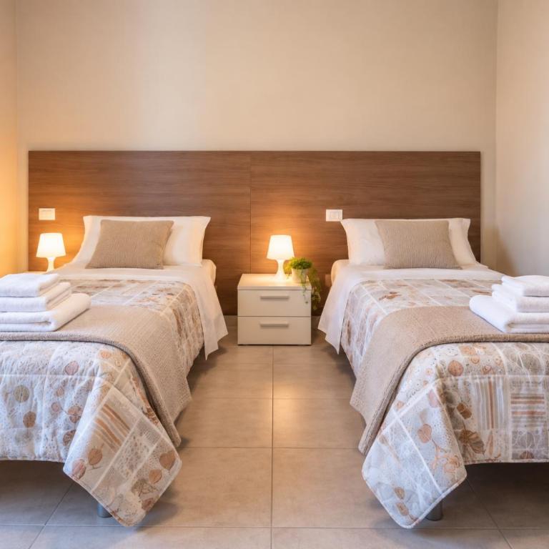 Porta Galileo l Comfort Rooms & Parking - Camera Doppia con Letti Singoli con Bagno Privato - 3