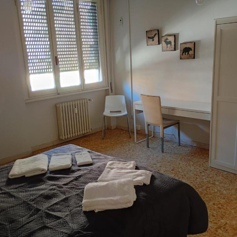Camera a Novoli - Via Bisenzio, 41 - Three-Bedroom Apartment with Balcony - 3